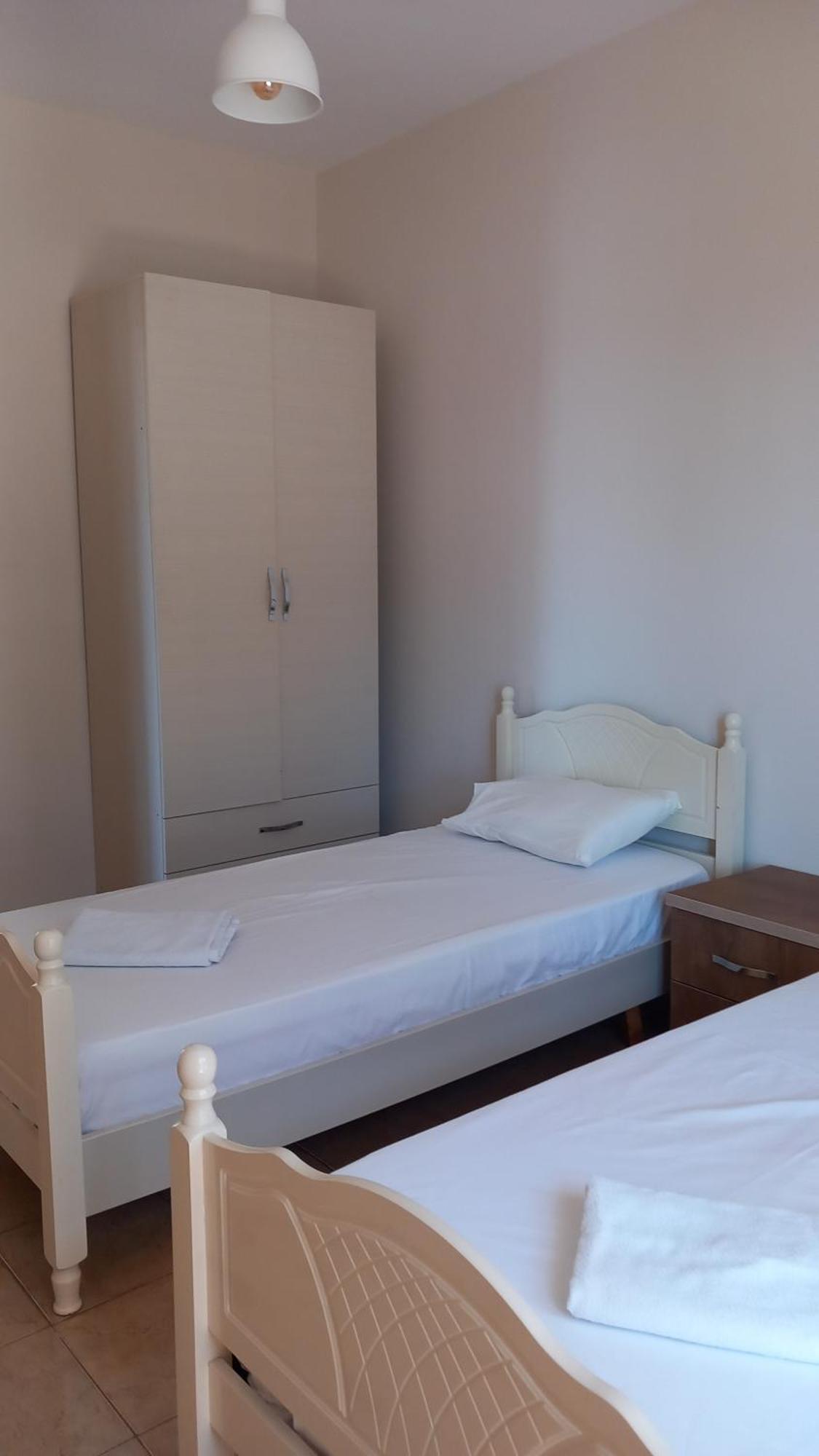 Thomas Apartments Sarande Exterior photo